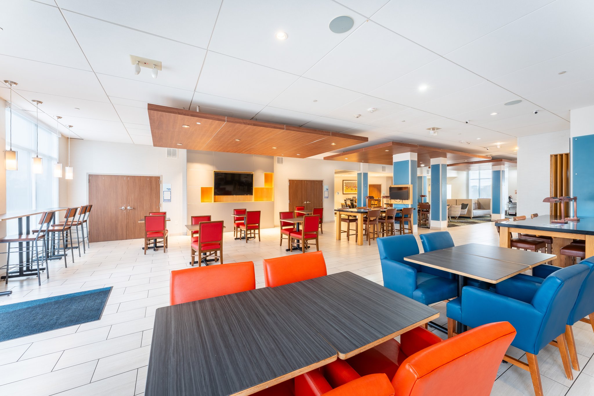 Holiday Inn Express & Suites Nashville North - Springfield by IHG Image