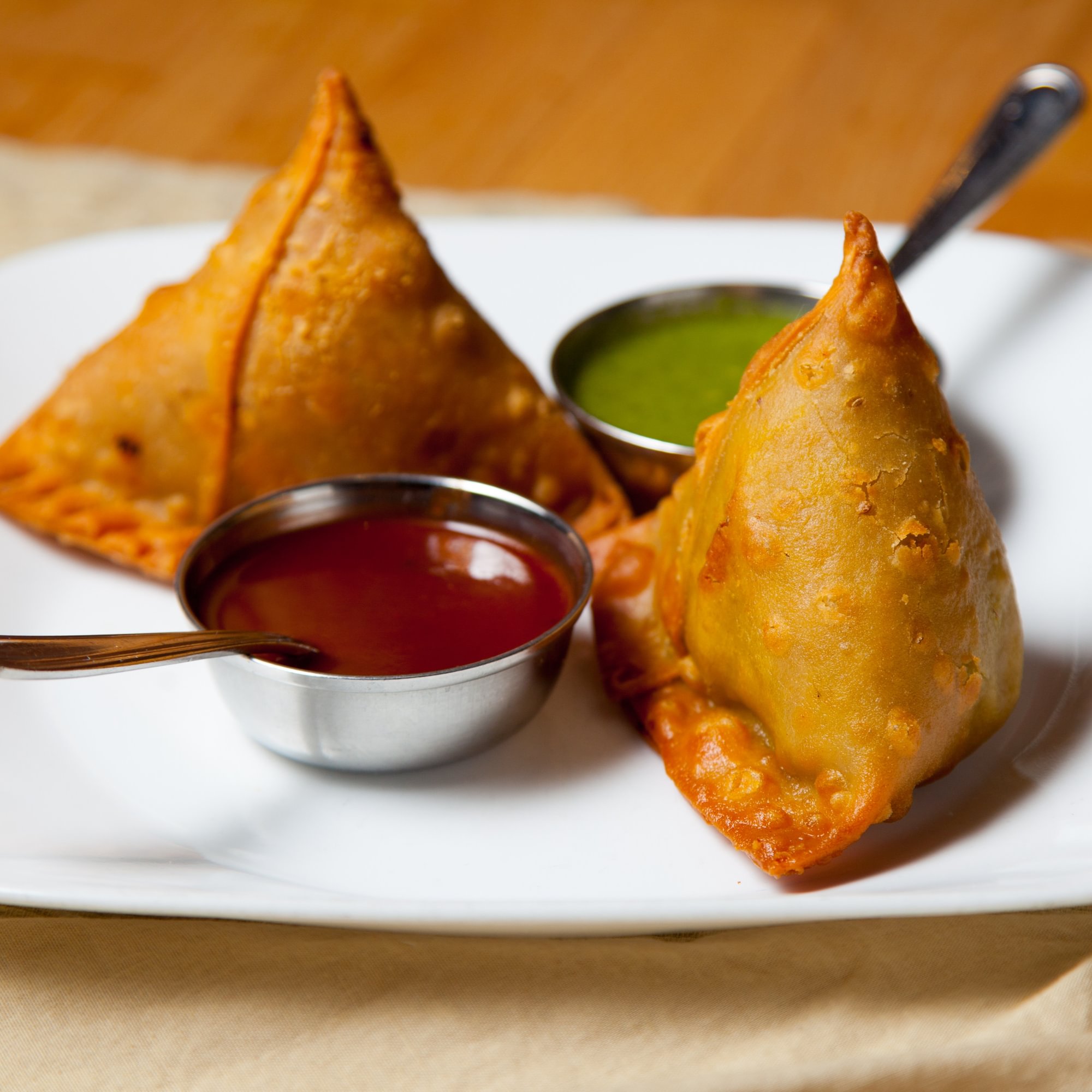 Chicken Samosa (2 pcs)