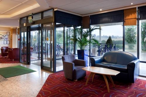 Images Holiday Inn Luton - South M1, Jct.9