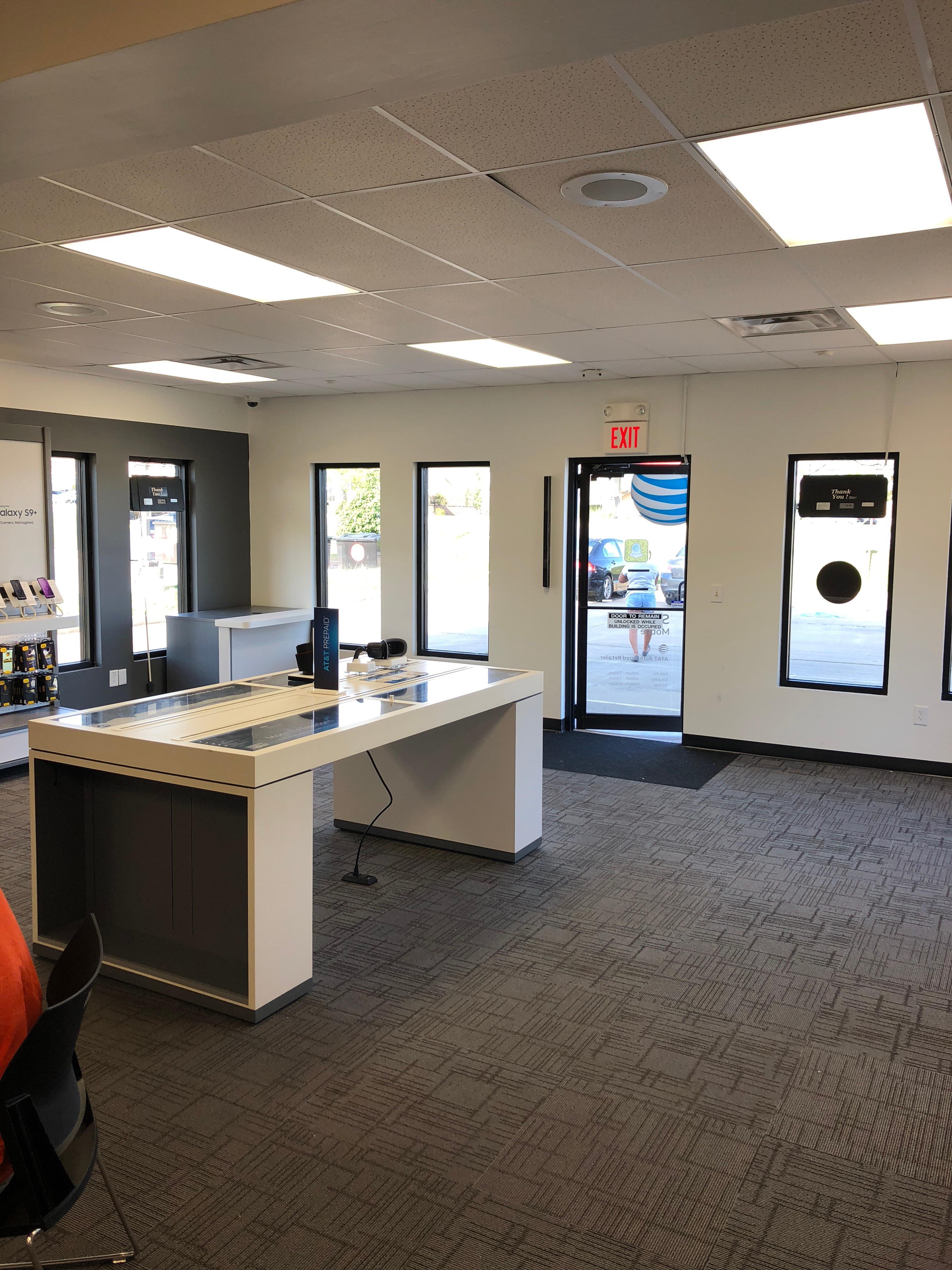 AT&T Store Photo