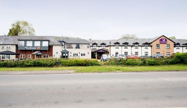 Images Premier Inn Cardiff West