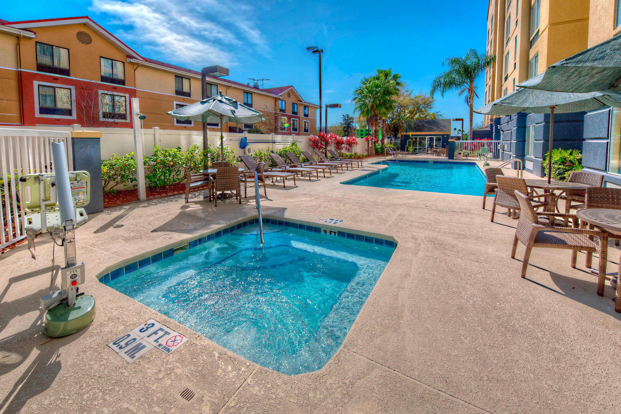 Fairfield Inn & Suites by Marriott Orlando Near Universal Orlando Resort Photo