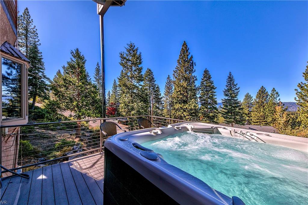 Tahoe Tony Tuoto EXP Luxury Hosting Realty Incline Village Image