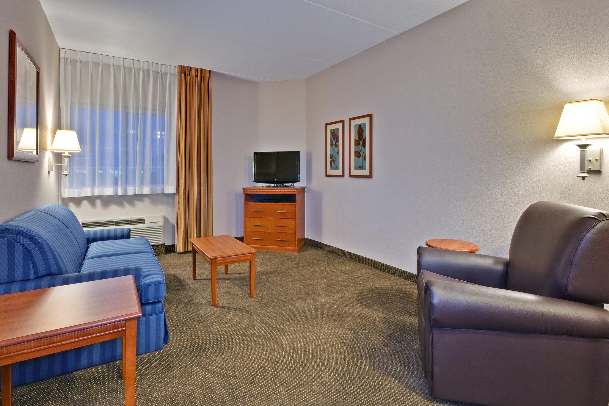 Candlewood Suites Murfreesboro Photo