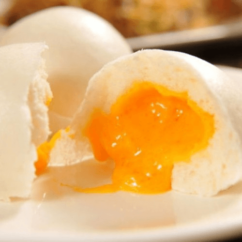 Steamed Golden Lava Bun (3)