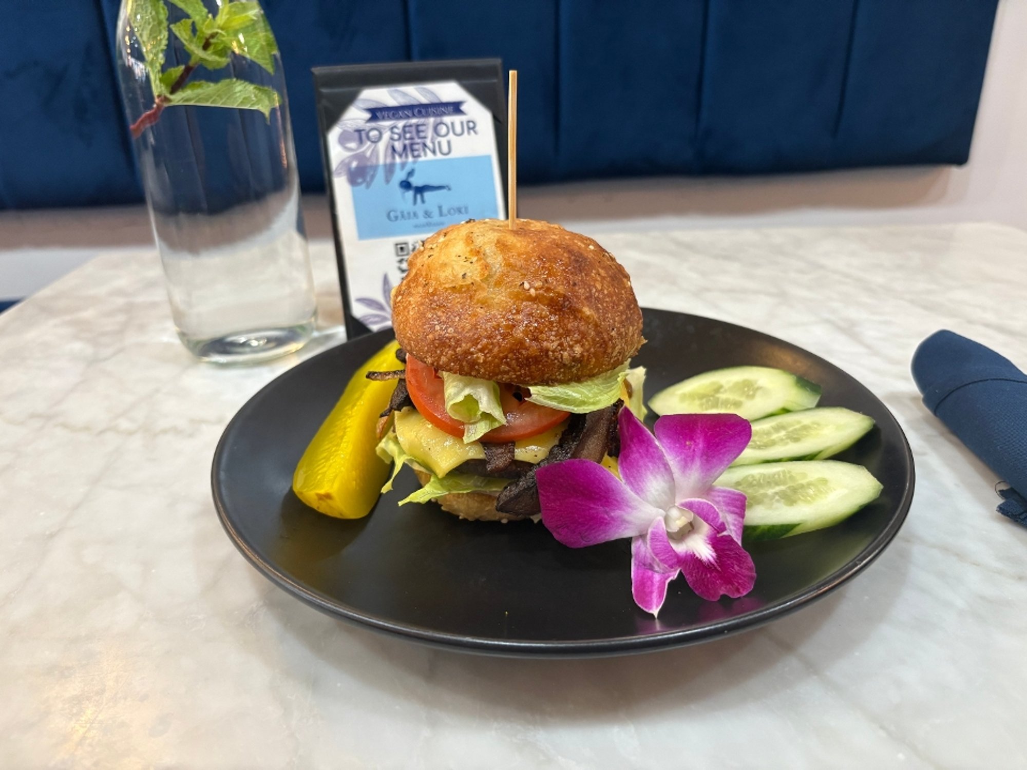Mushroom onion burger