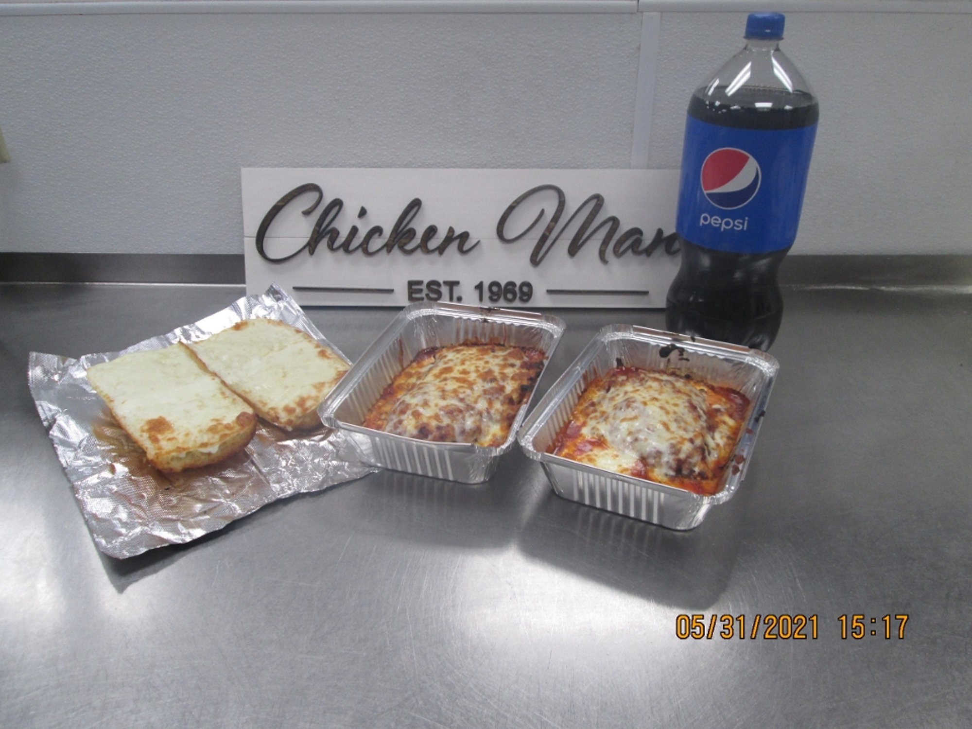2 Lasagnas GBw/Cheese & 2 Ltr