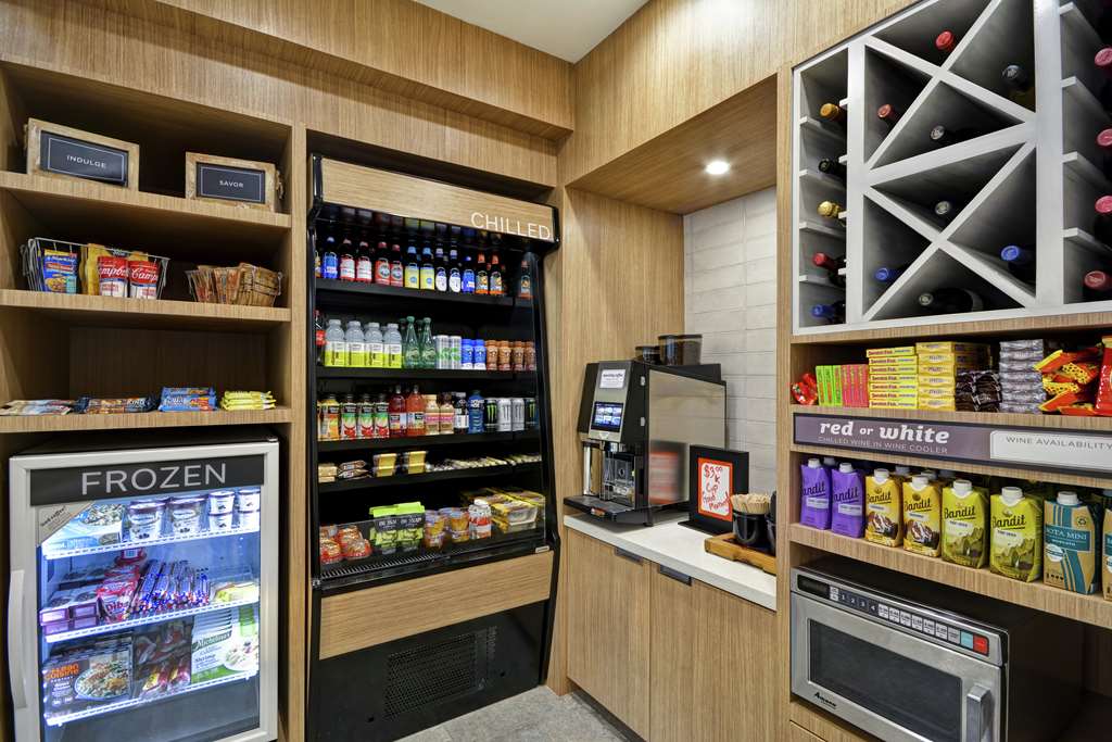 Hilton Garden Inn Panama City Image