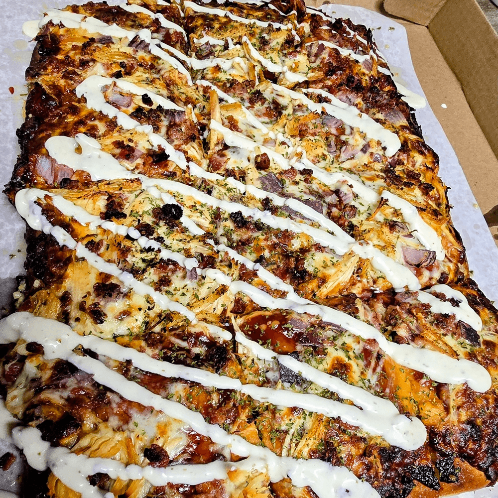 The Pig Hen BBQ Chicken, Bacon & Onion Pizza