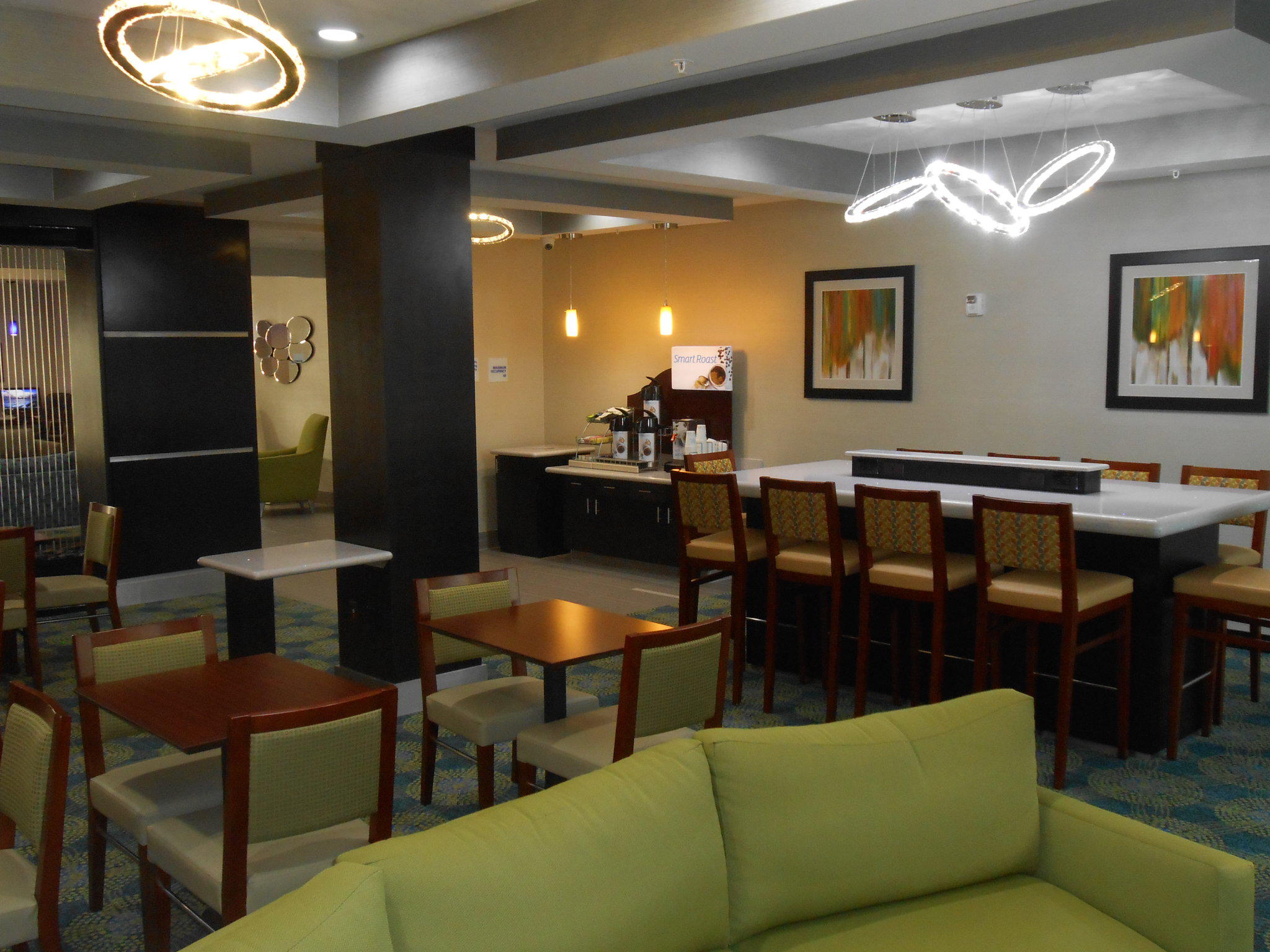 Holiday Inn Express & Suites Houston Northwest-Brookhollow Photo