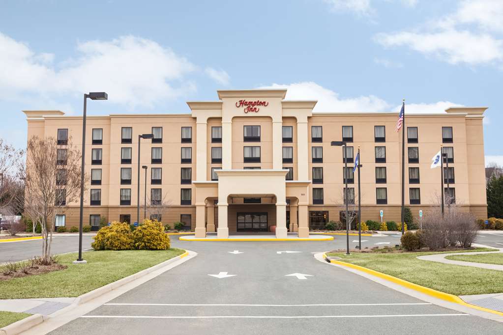 Hampton Inn Warrenton Logo