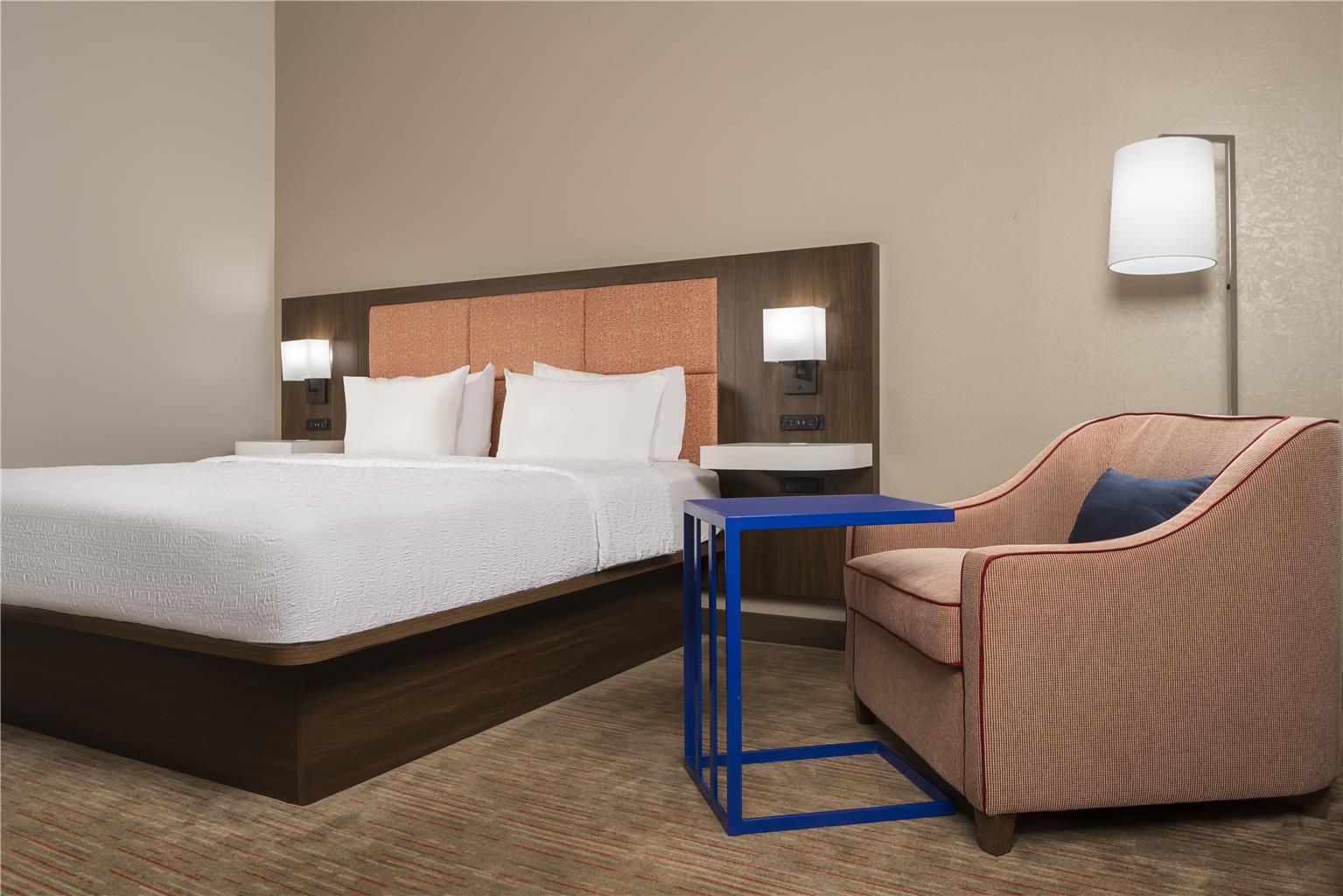 Hampton Inn & Suites Mansfield Image