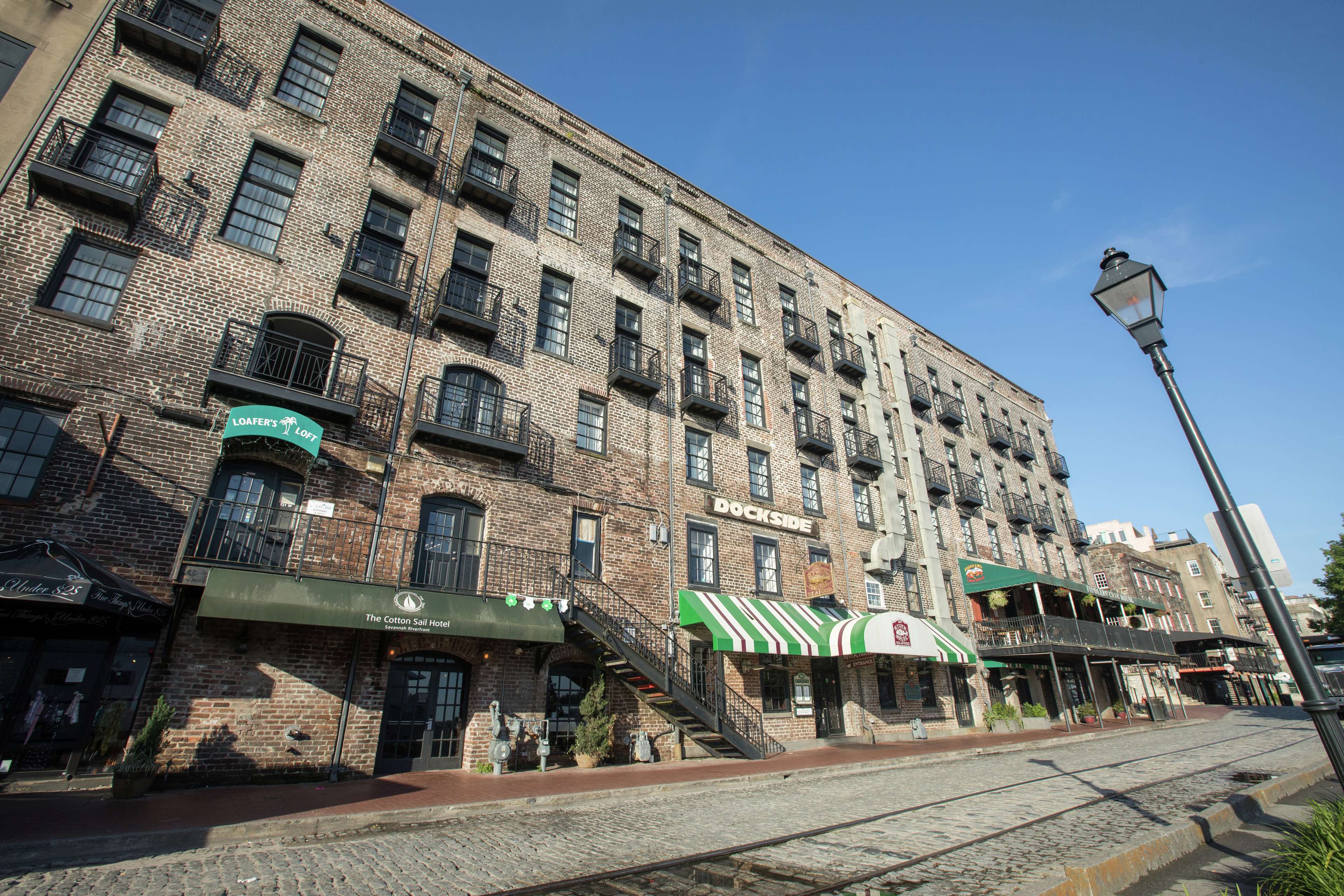 The Cotton Sail Hotel Savannah, Tapestry Collection by Hilton Photo