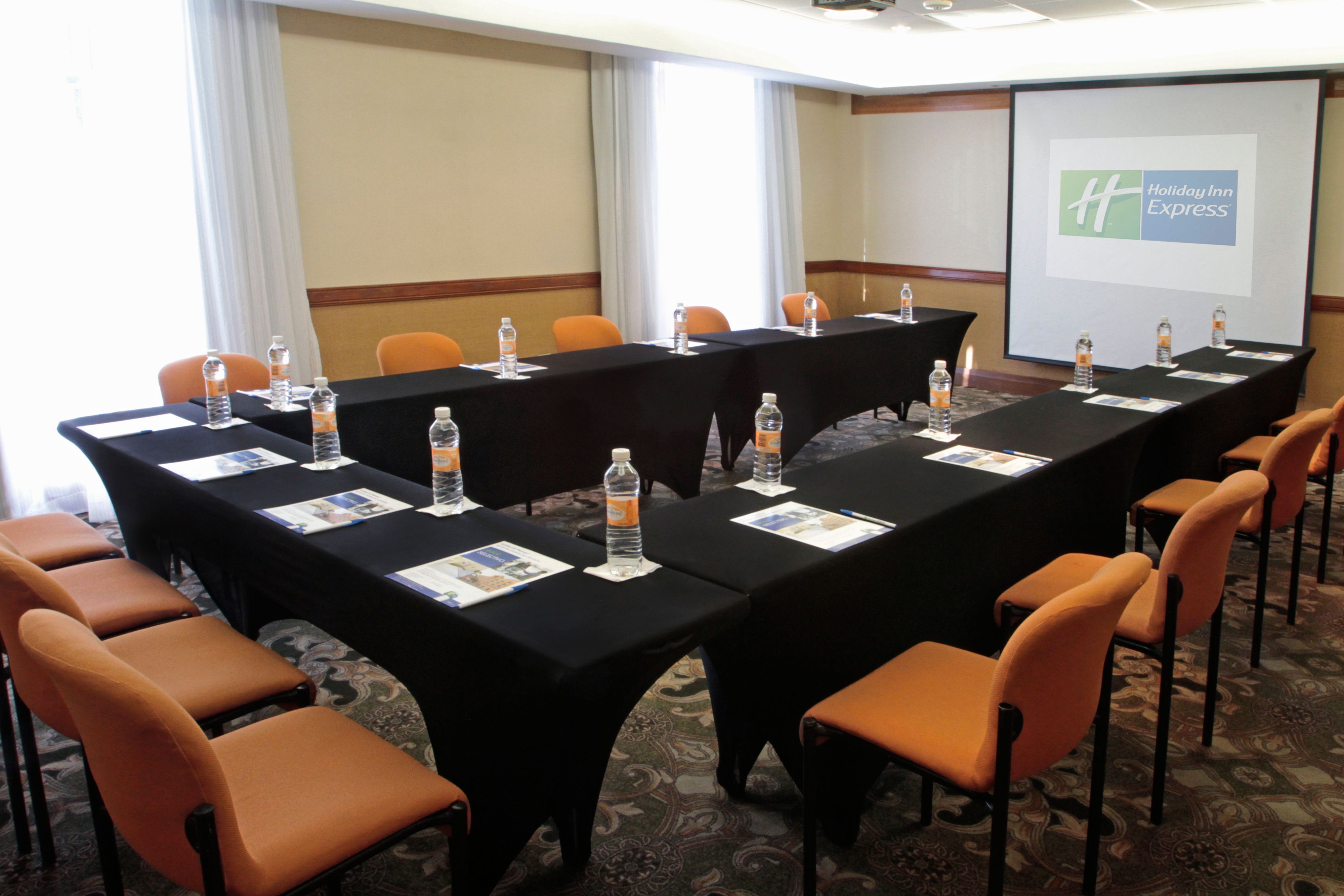 Images Holiday Inn Express Monterrey Galerias-Sn Jeronimo