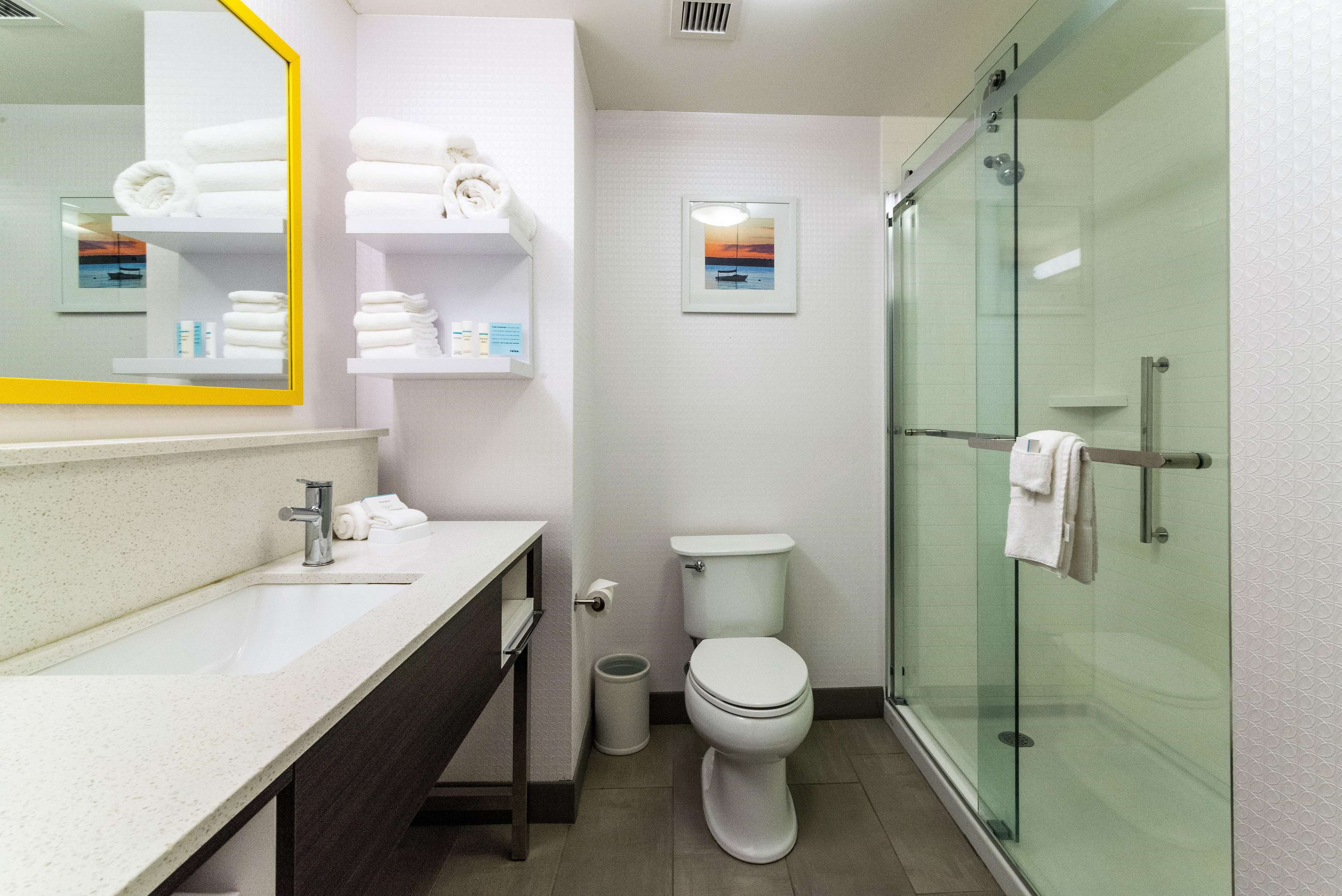 Hampton Inn & Suites Allen Park Photo