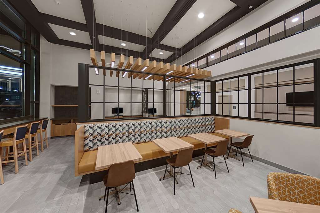 Hilton Garden Inn Toledo Downtown Image