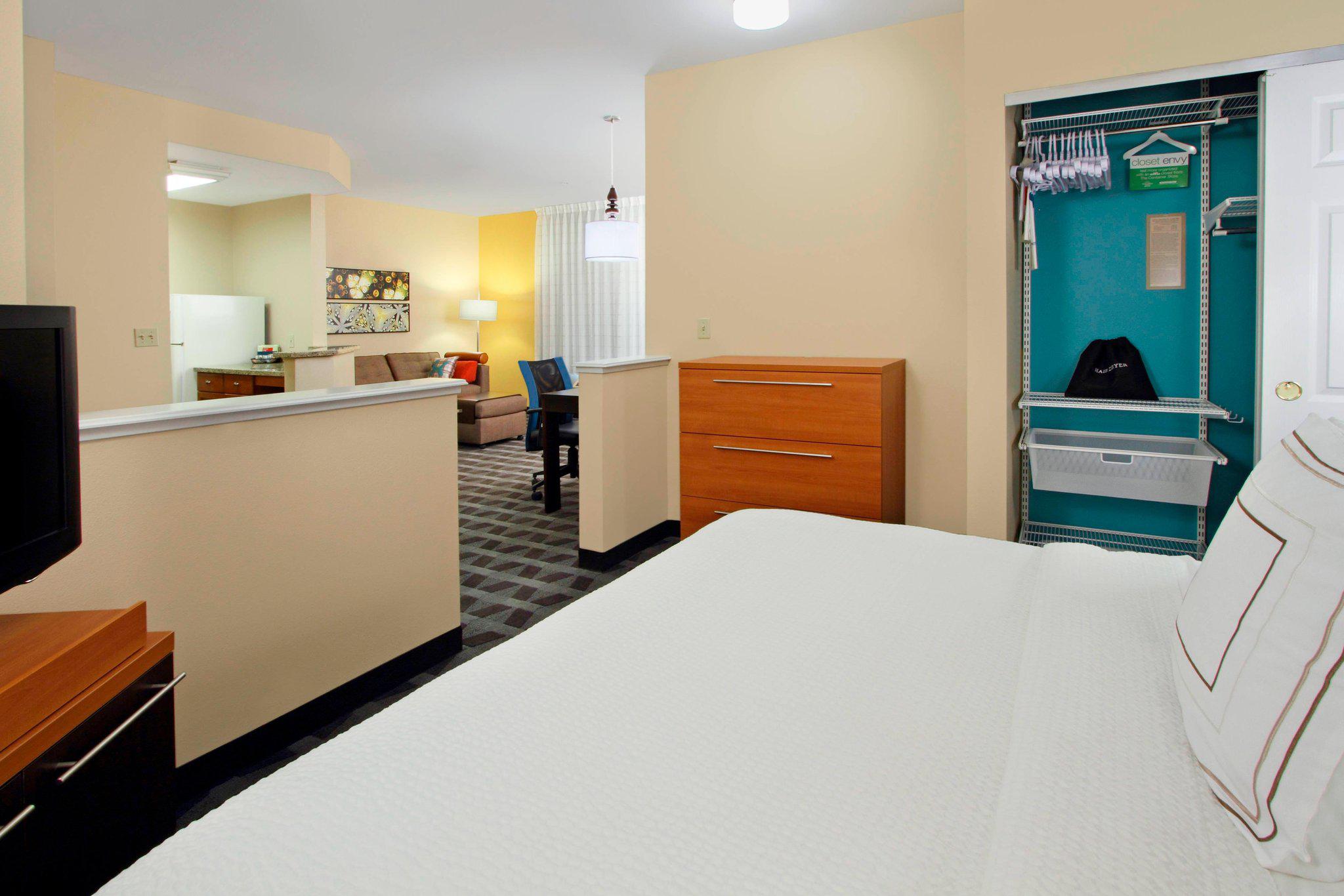 TownePlace Suites by Marriott Redwood City Redwood Shores Photo