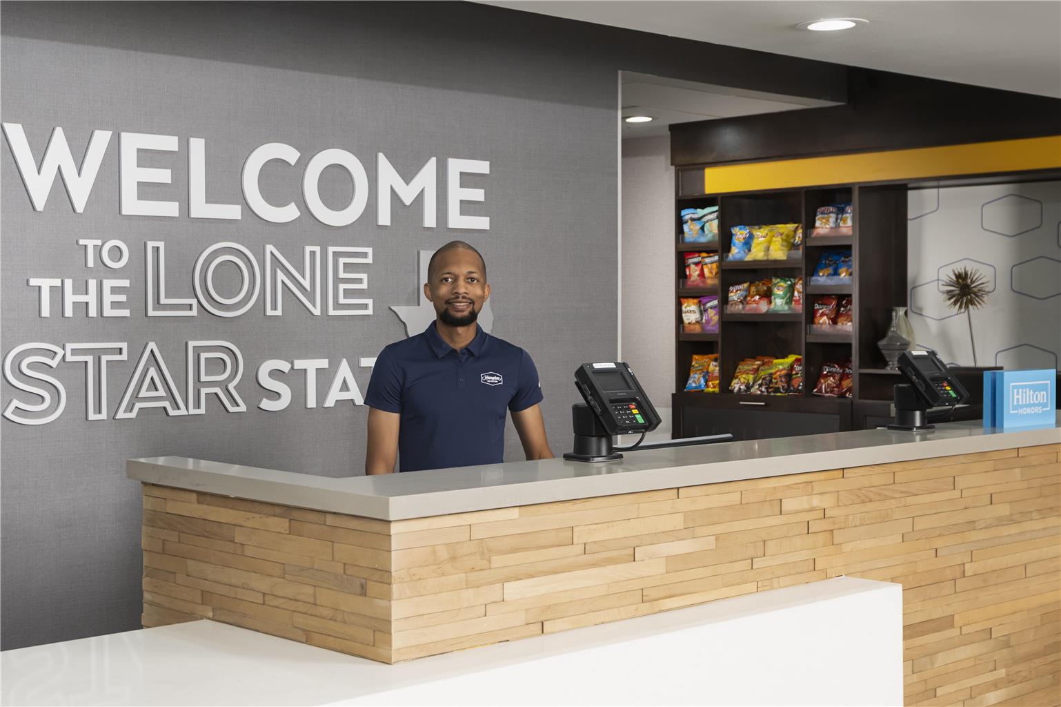 Hampton Inn & Suites Mansfield Image