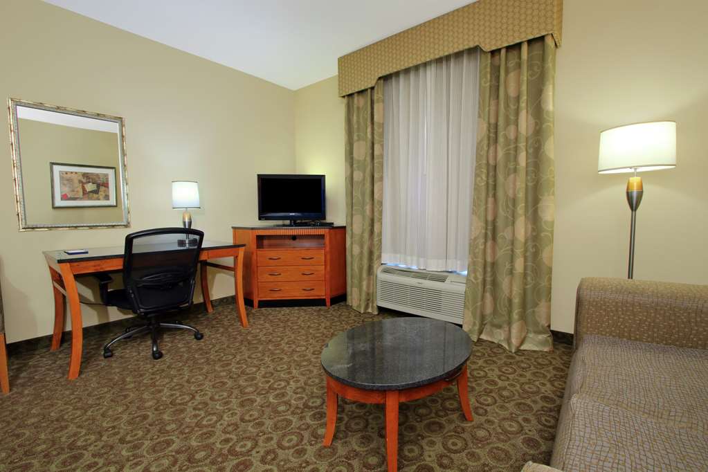 Hampton Inn & Suites Buffalo Image