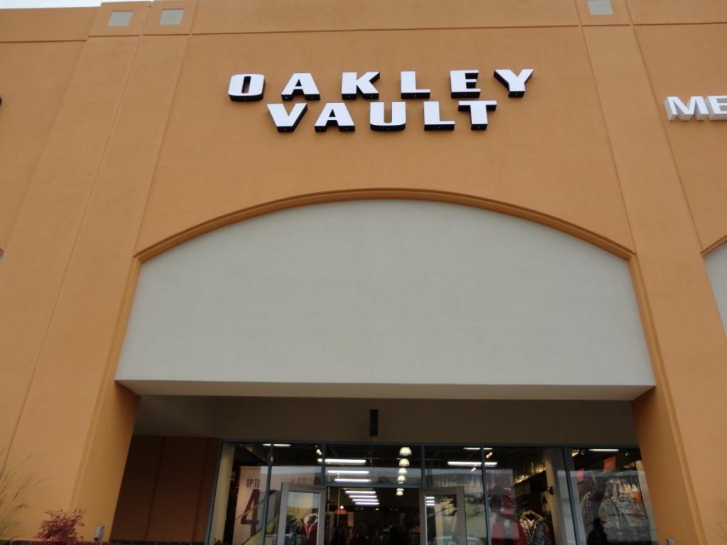 Oakley Vault Photo