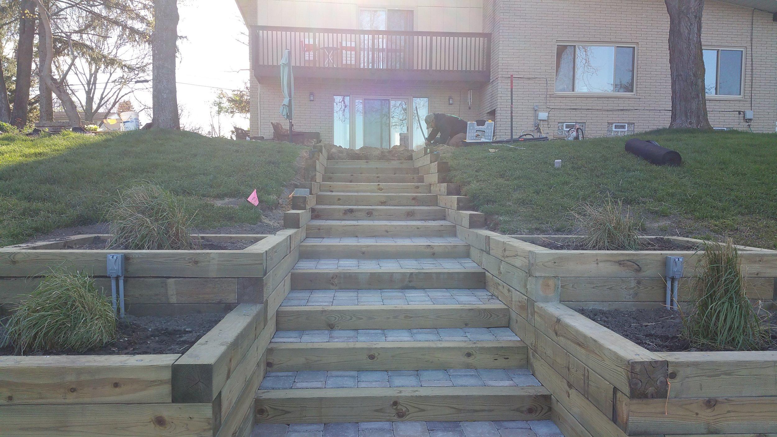 Synergy Lawnscape Image