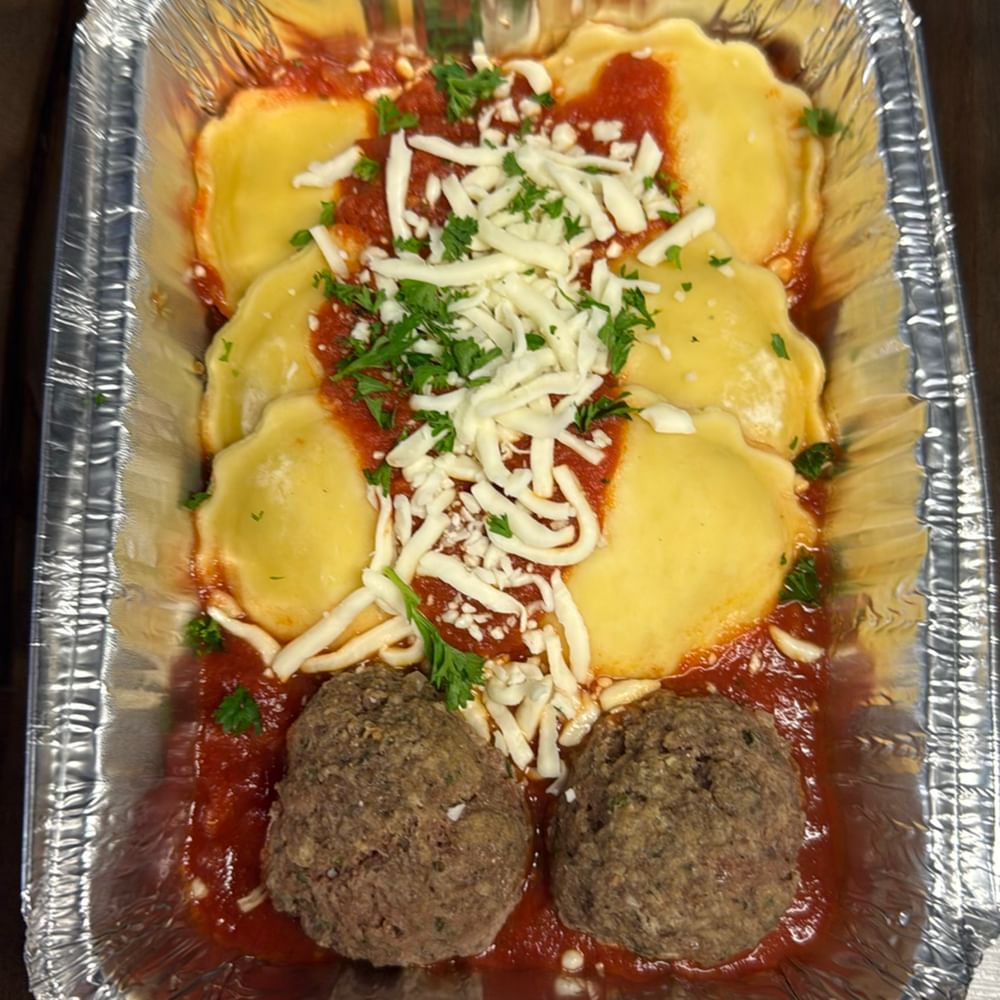 Cheese Ravioli 6 Pack With 2 Meatballs