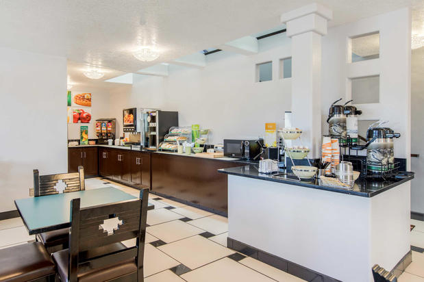 Images Quality Inn & Suites