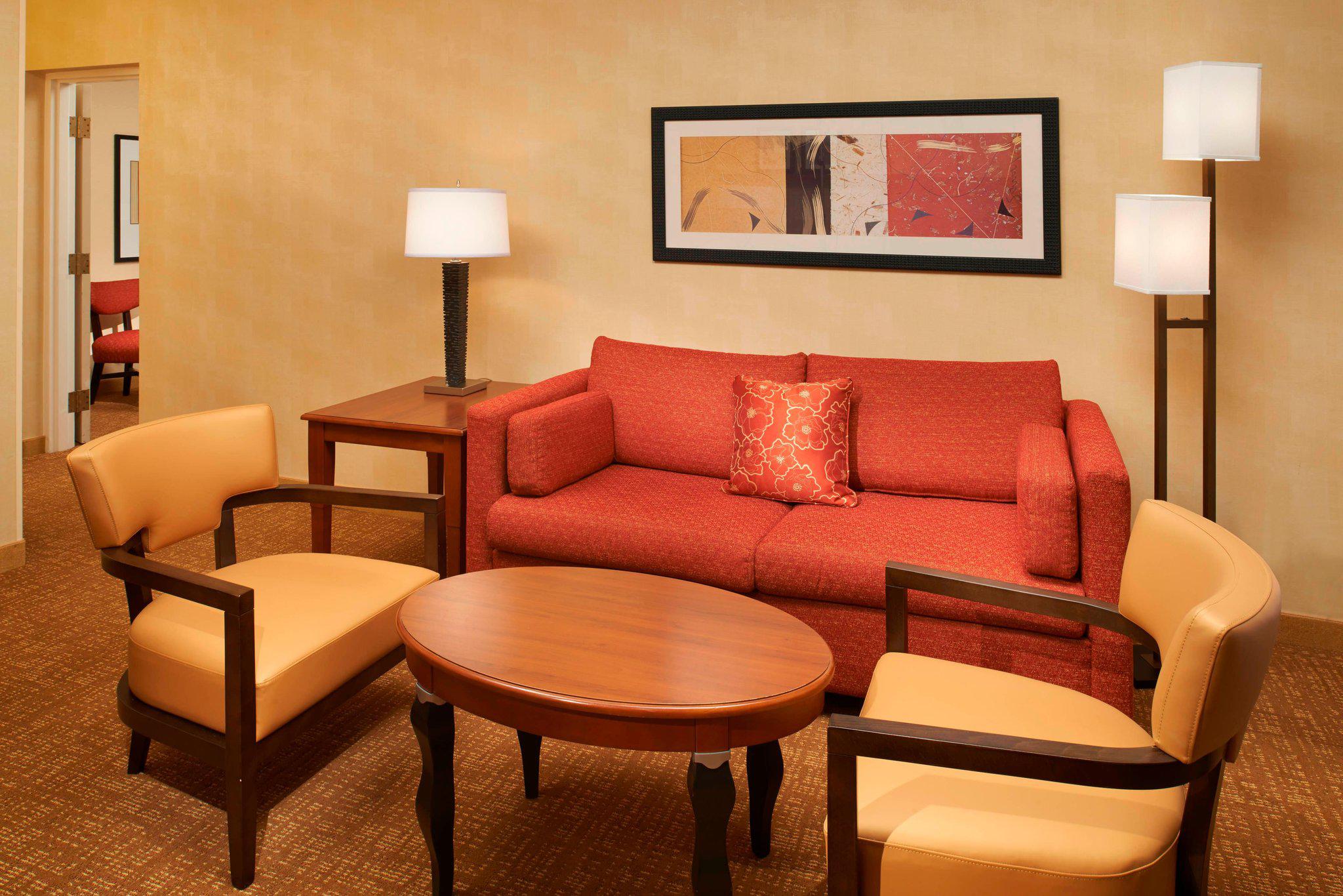 Courtyard by Marriott Columbus Worthington Photo