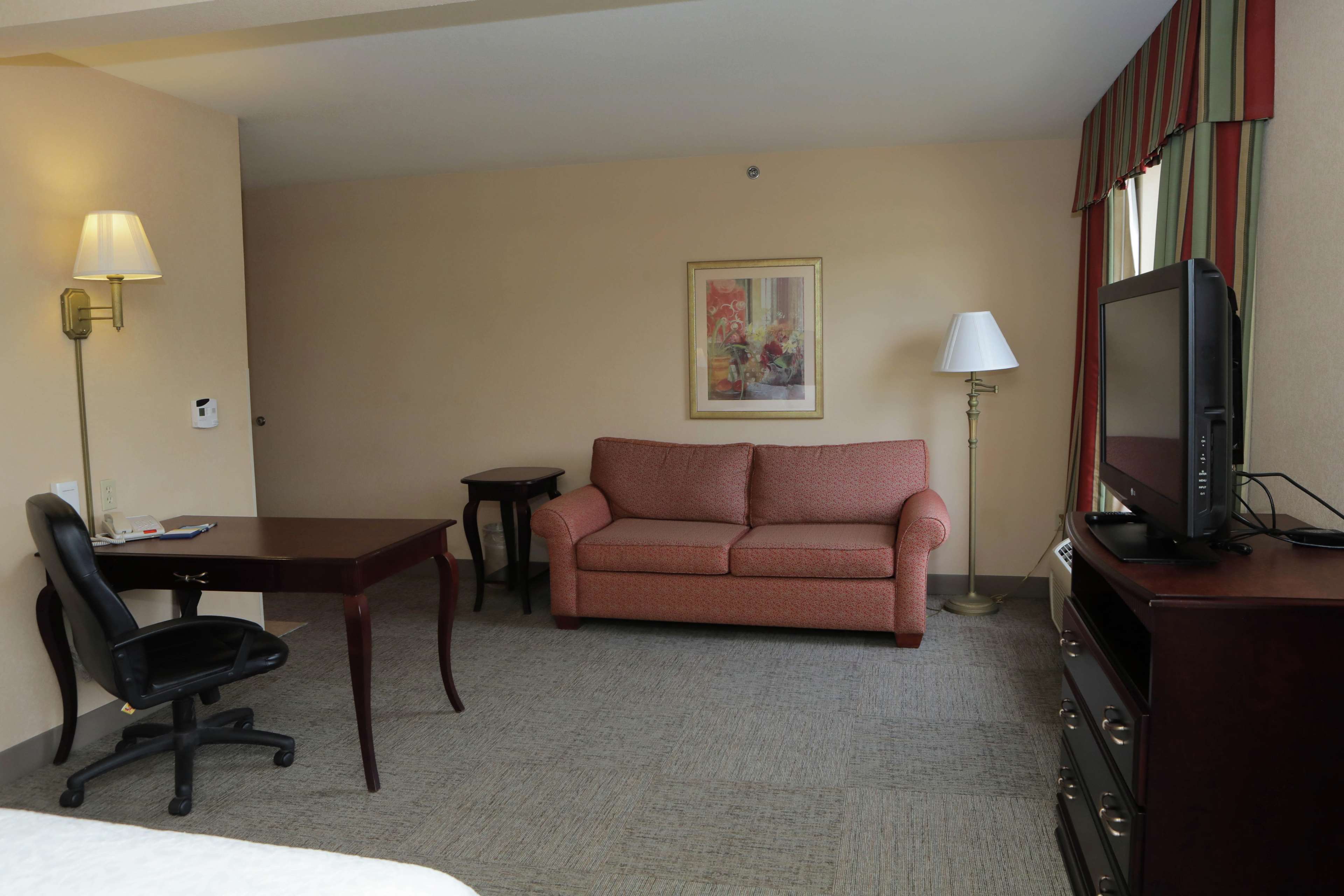 Hampton Inn Clinton Photo