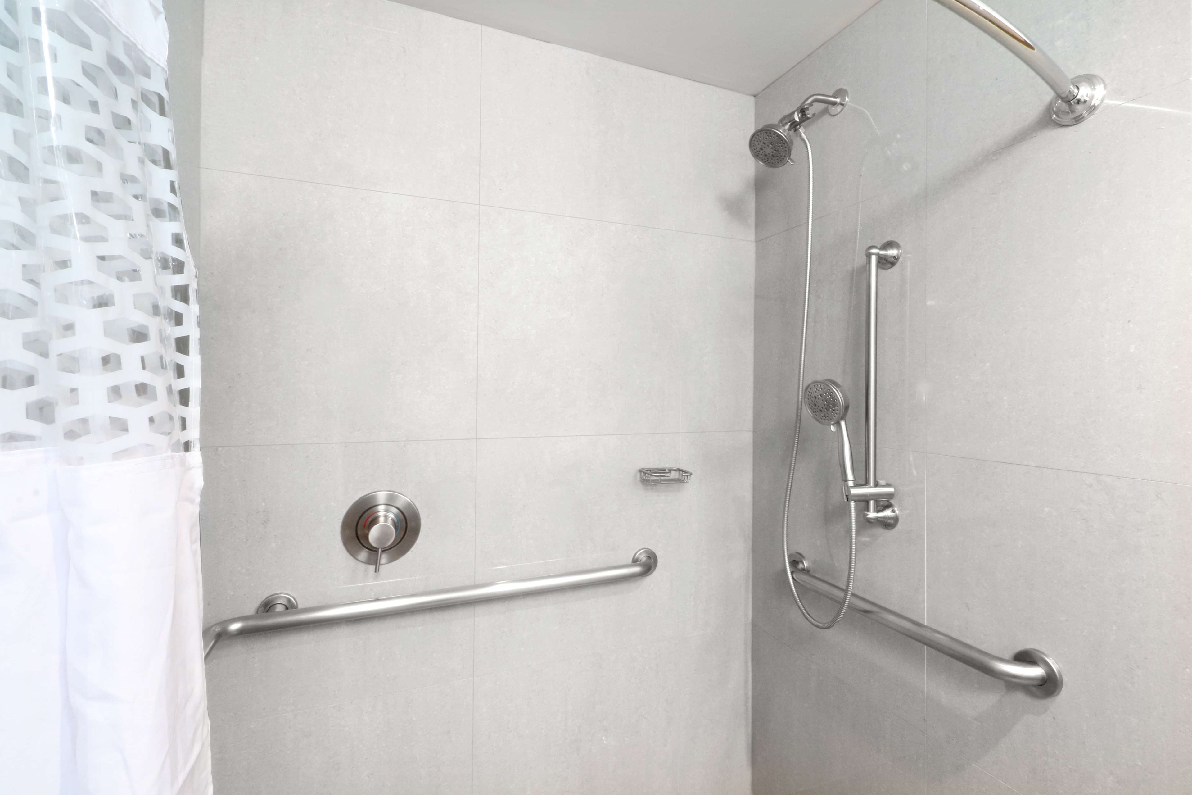 Images Hampton Inn by Hilton Monterrey-Airport