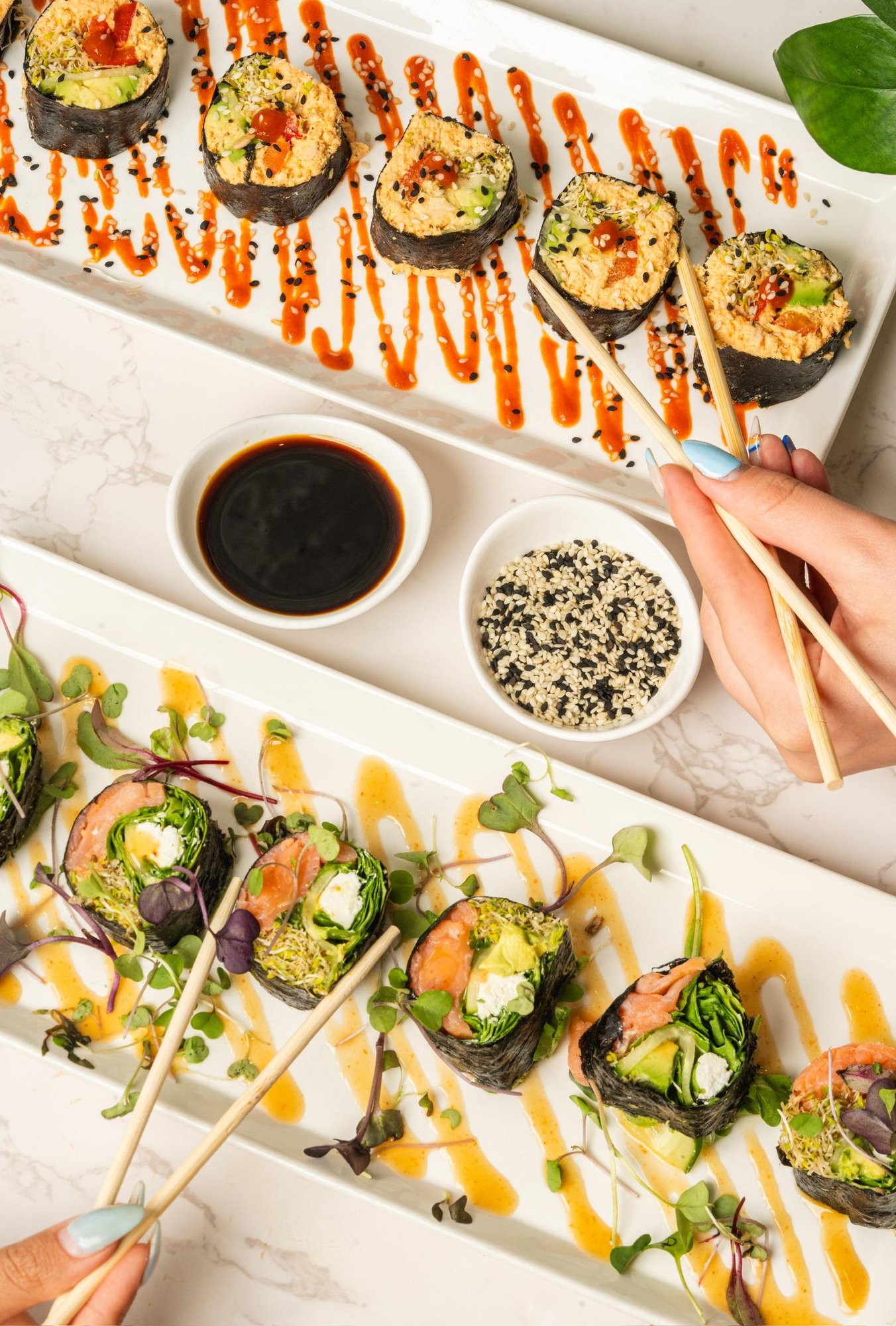 SMOKED SALMON ROLL*