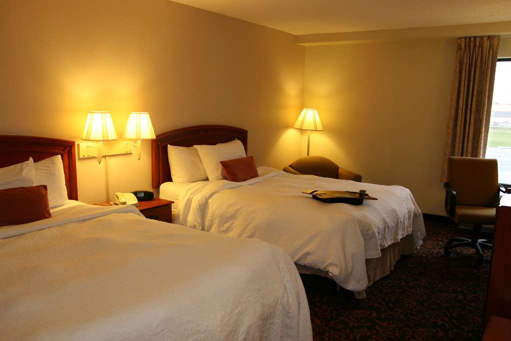 Hampton Inn Woodbridge Image
