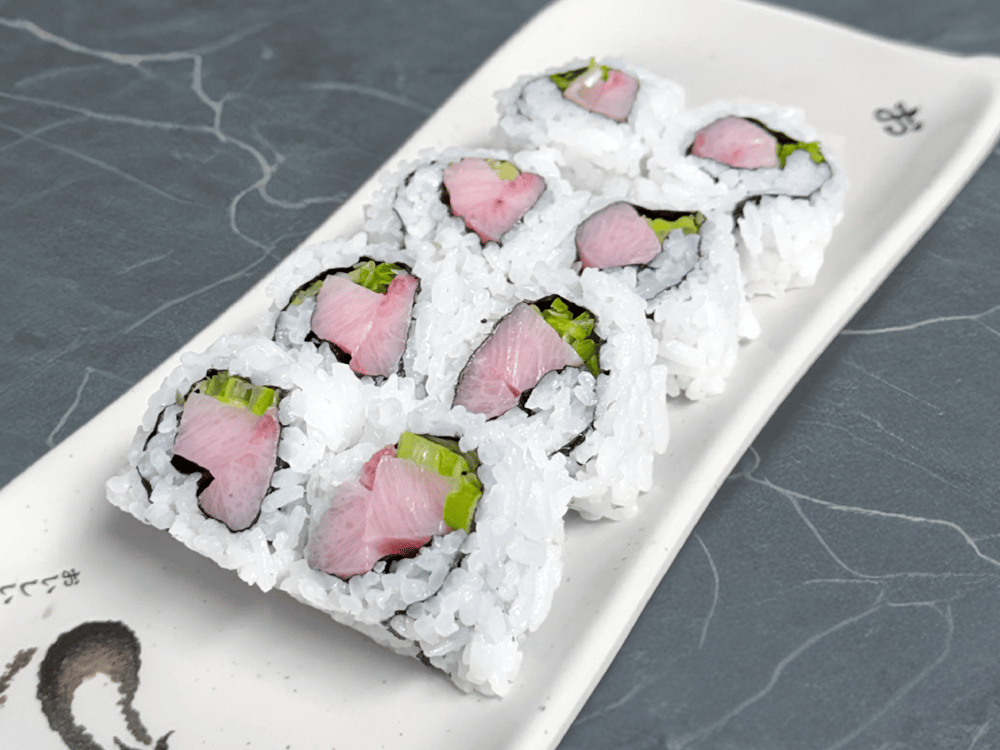 Yellowtail & Scallion Roll