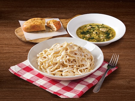 Fettuccine Alfredo