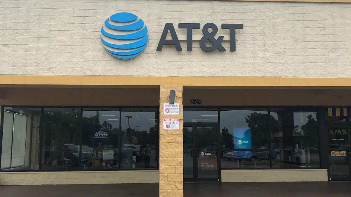 AT&T Store Photo