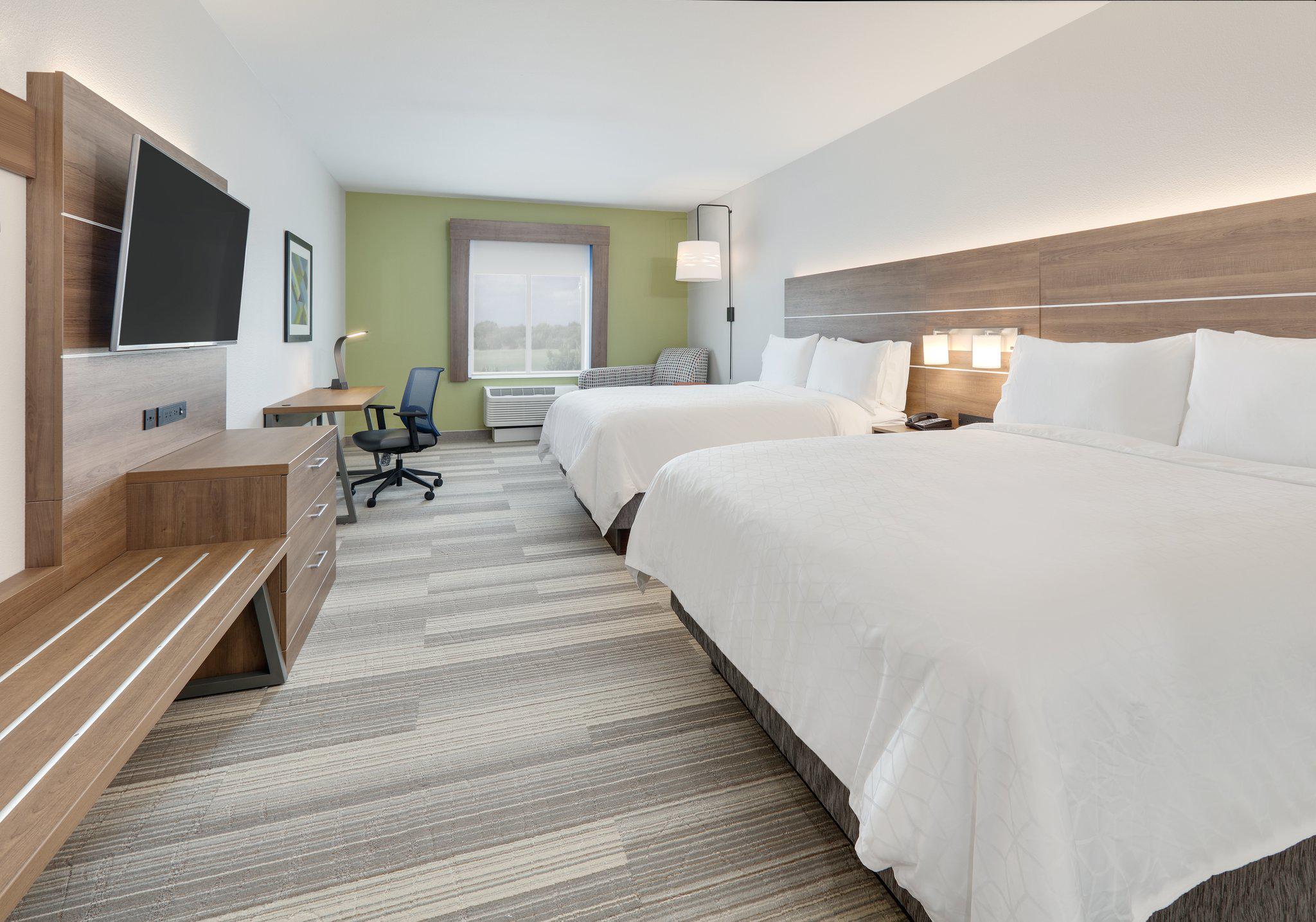 Holiday Inn Express & Suites Plano - the Colony Photo