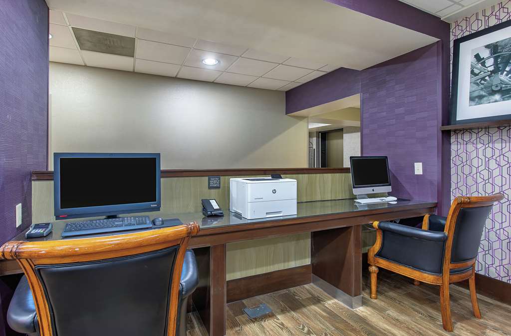Hampton Inn Cullman Image