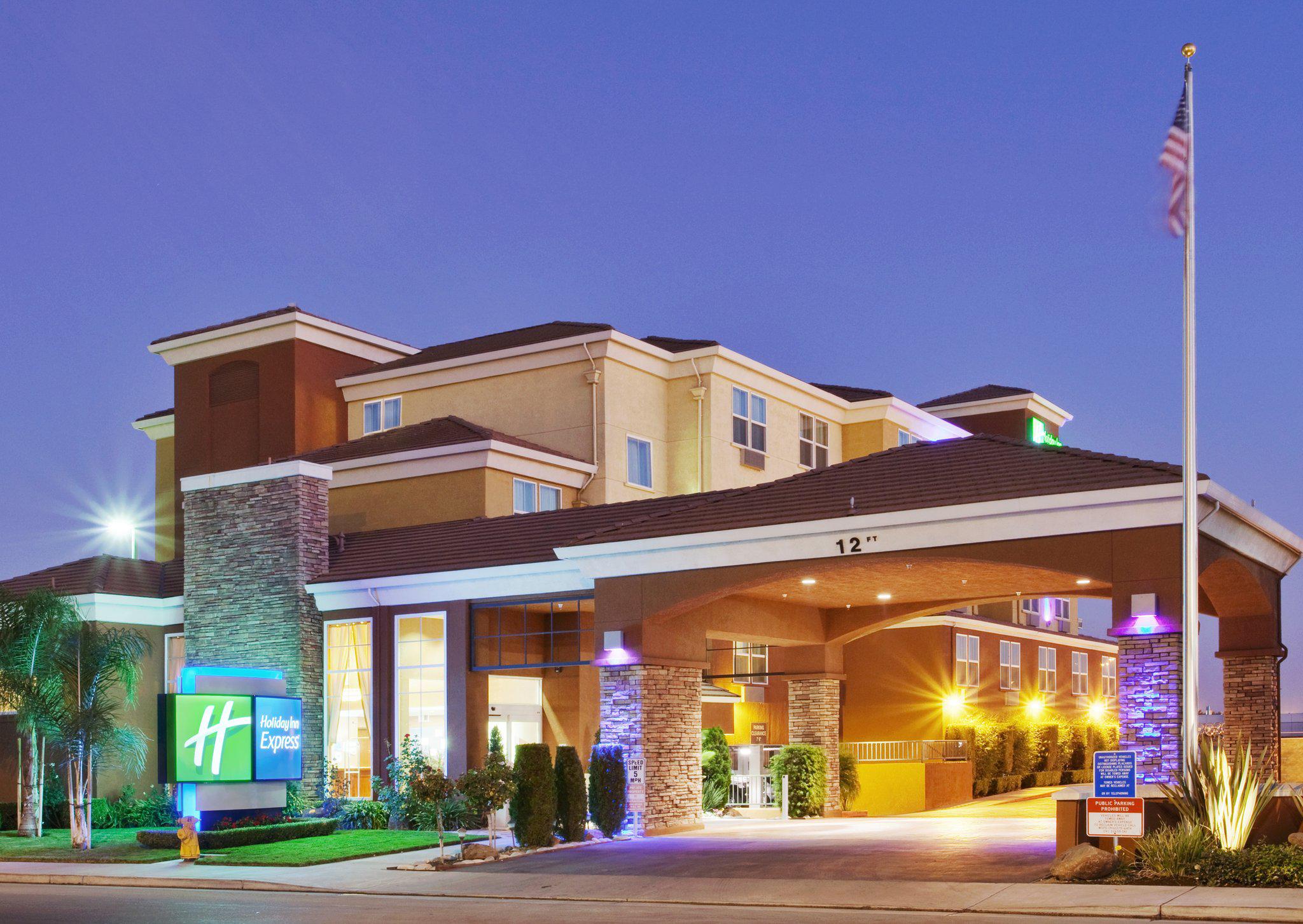 Holiday Inn Express West Sacramento - Capitol Area Photo