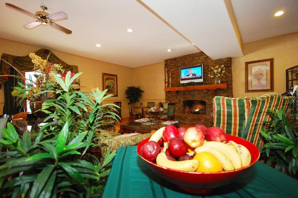 Best Western Plus Riverpark Inn & Conference Center Alpine Helen Image