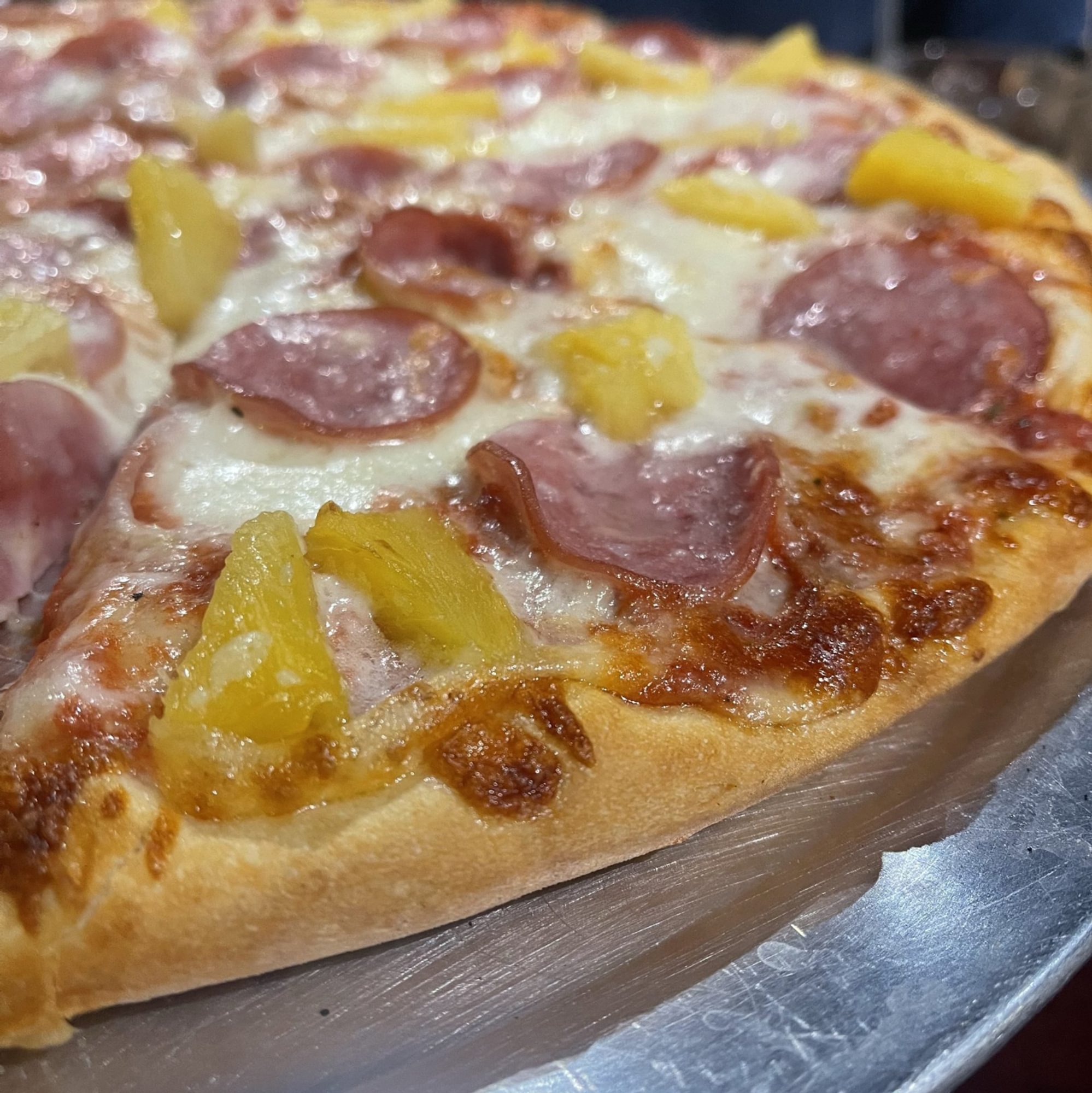 Hawaiian pizza