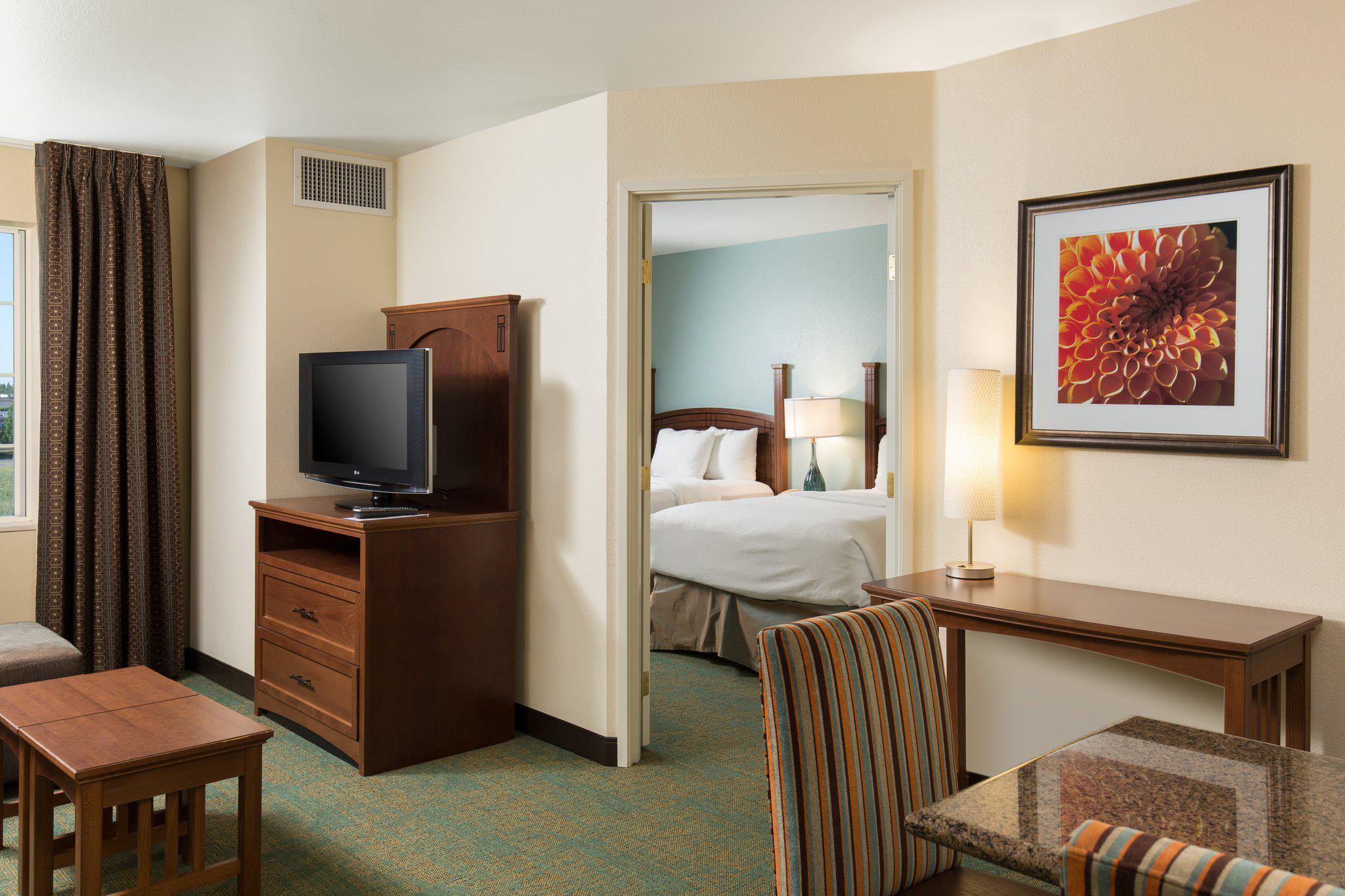 Staybridge Suites Sacramento Airport Natomas Photo