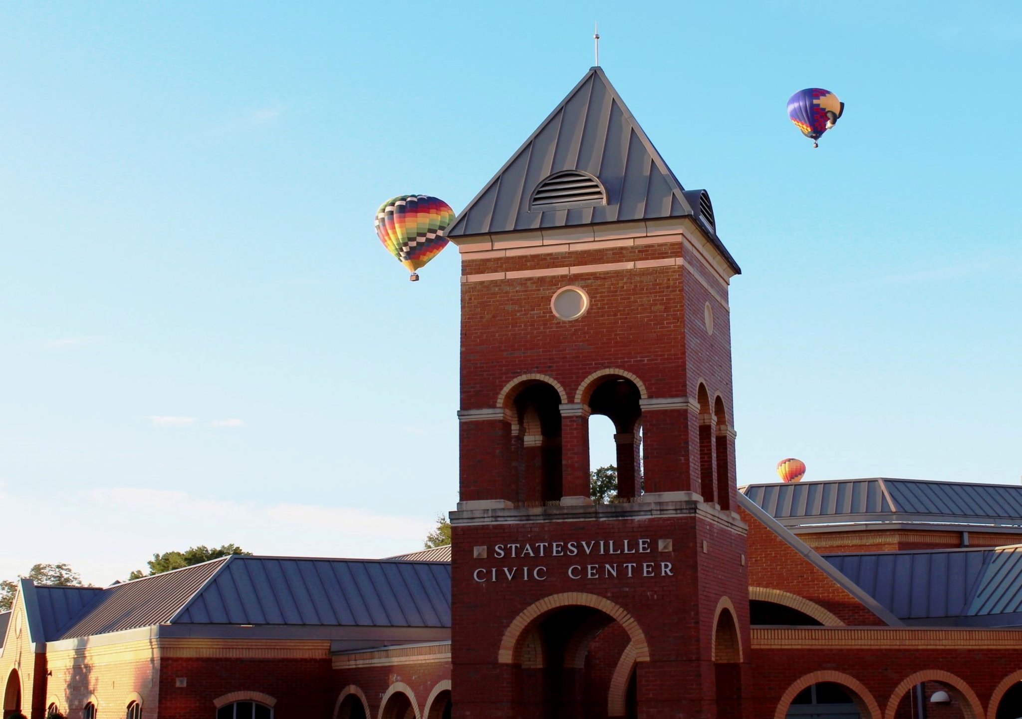 Holiday Inn Express & Suites Statesville by IHG Image