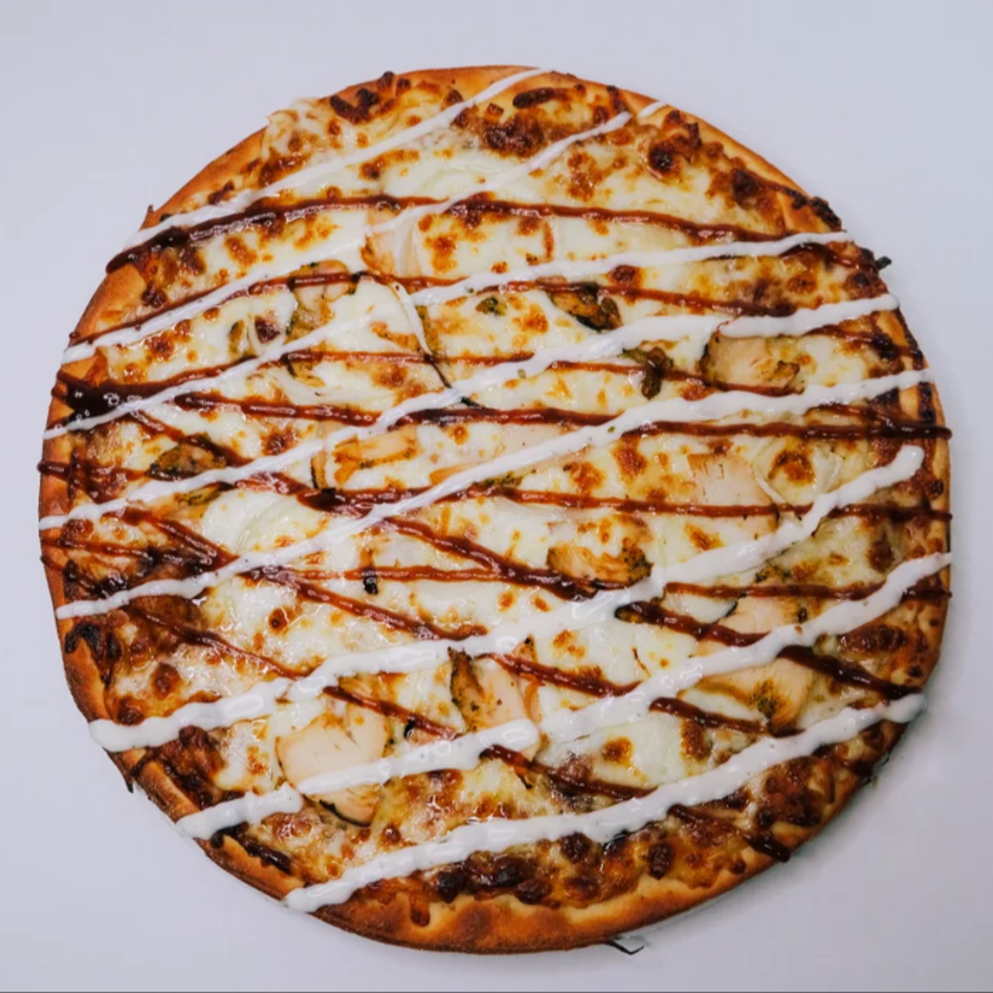 Chicken on the Barbie Pizza (Neapolitan or Cauliflower)