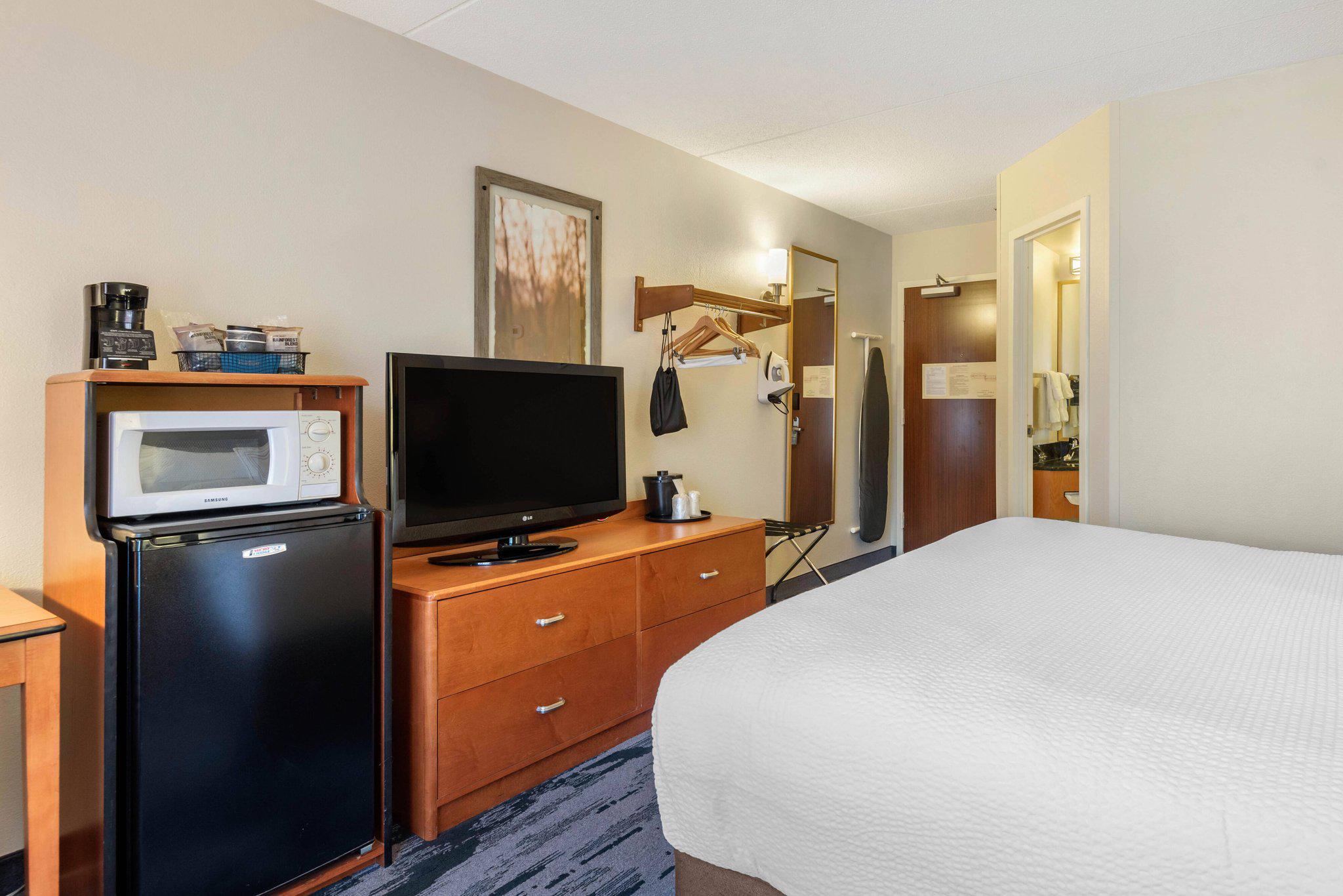 Fairfield Inn by Marriott Portland Maine Mall Photo