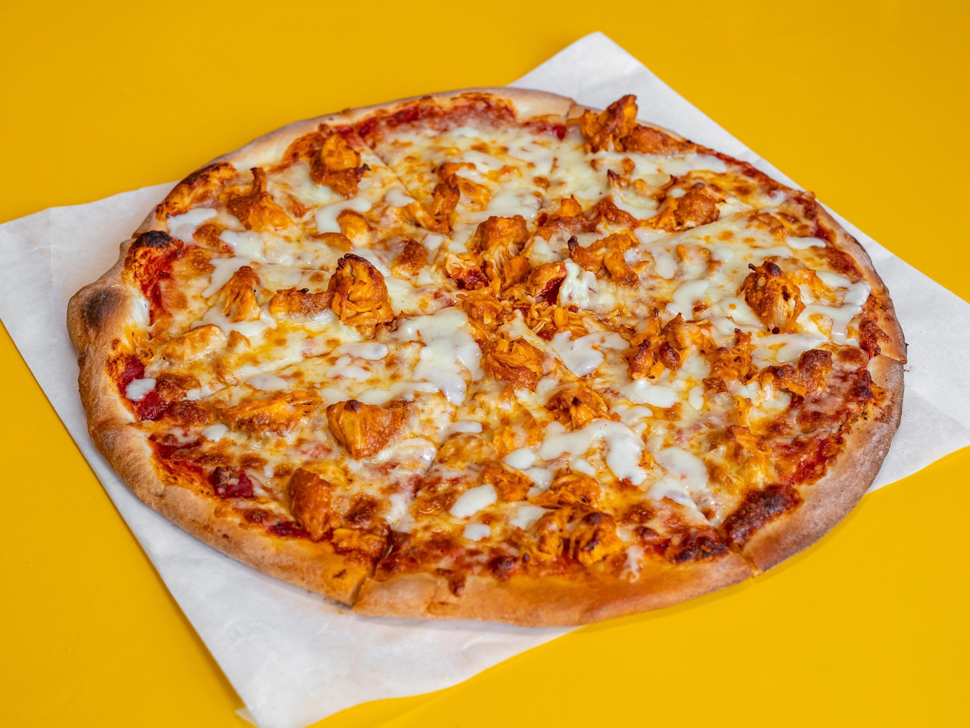 Buffalo supreme pizza large