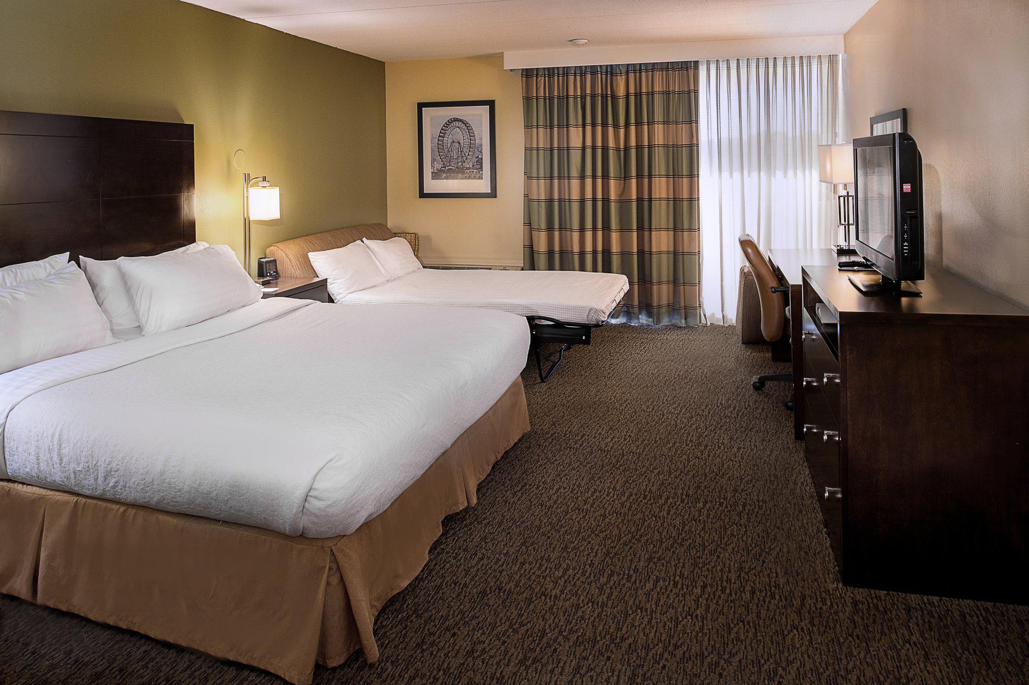 Holiday Inn St. Louis - Forest Park Photo