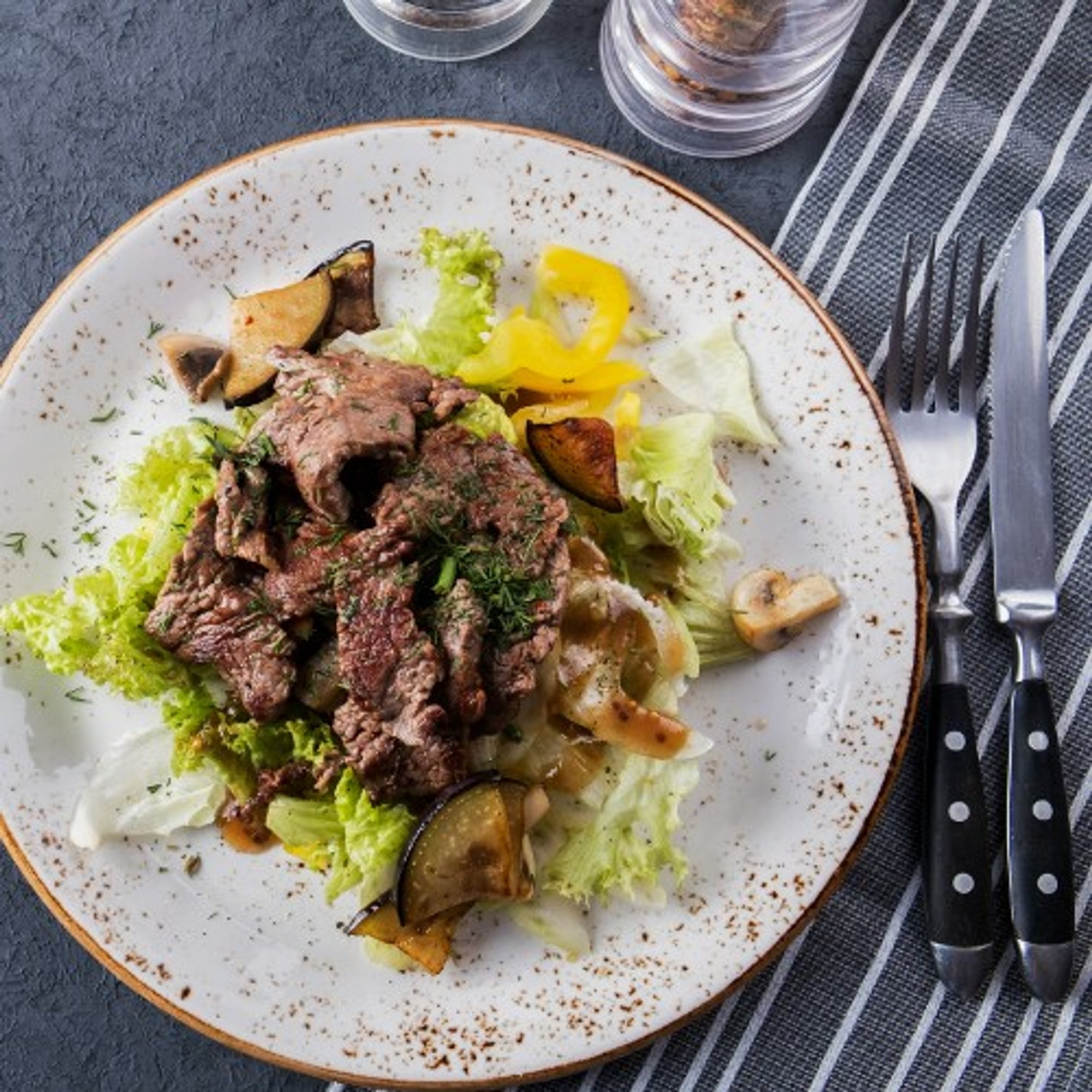 Grilled Beef Salad (Yum Nuea)