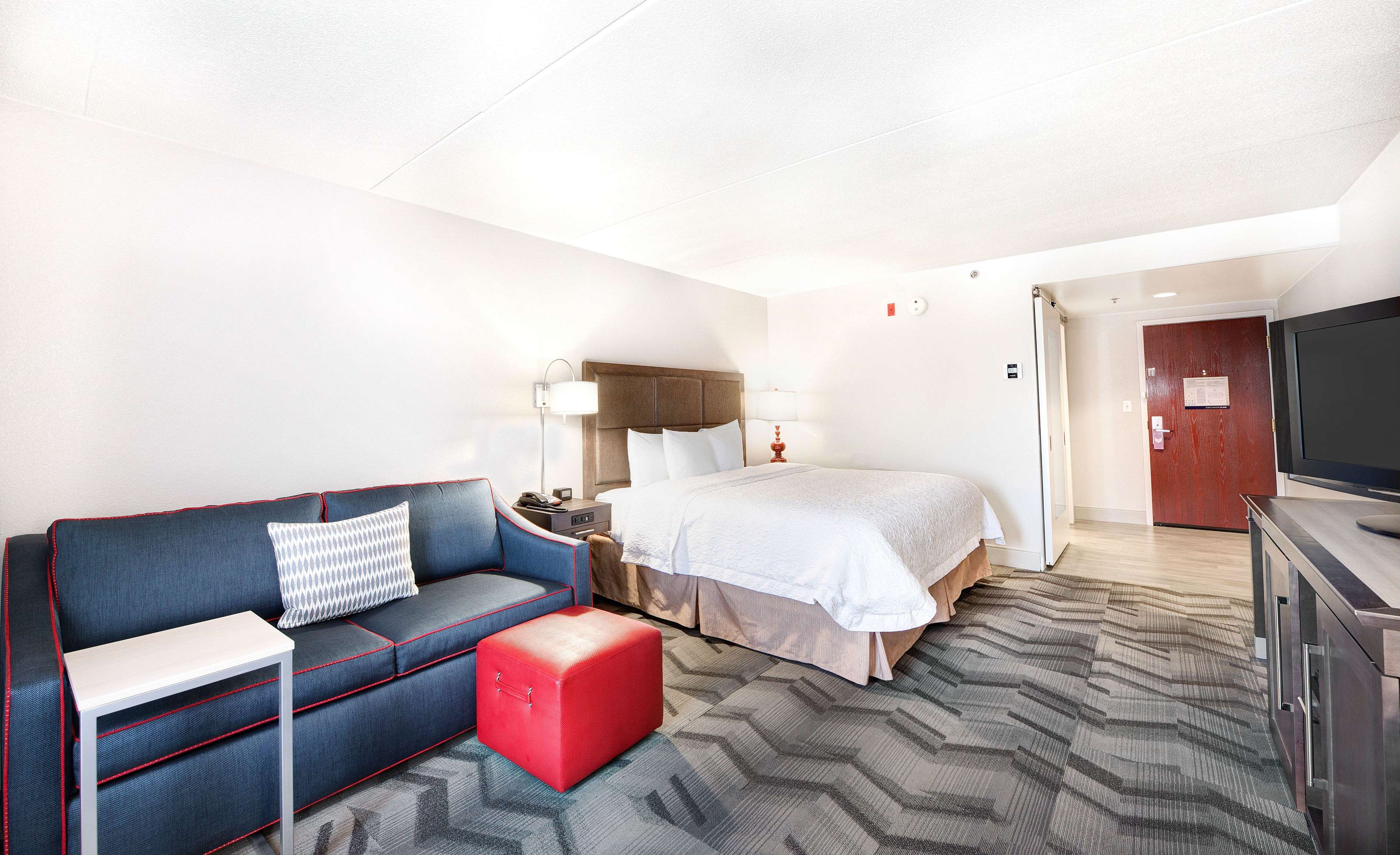 Hampton Inn & Suites Atlanta-Galleria Photo