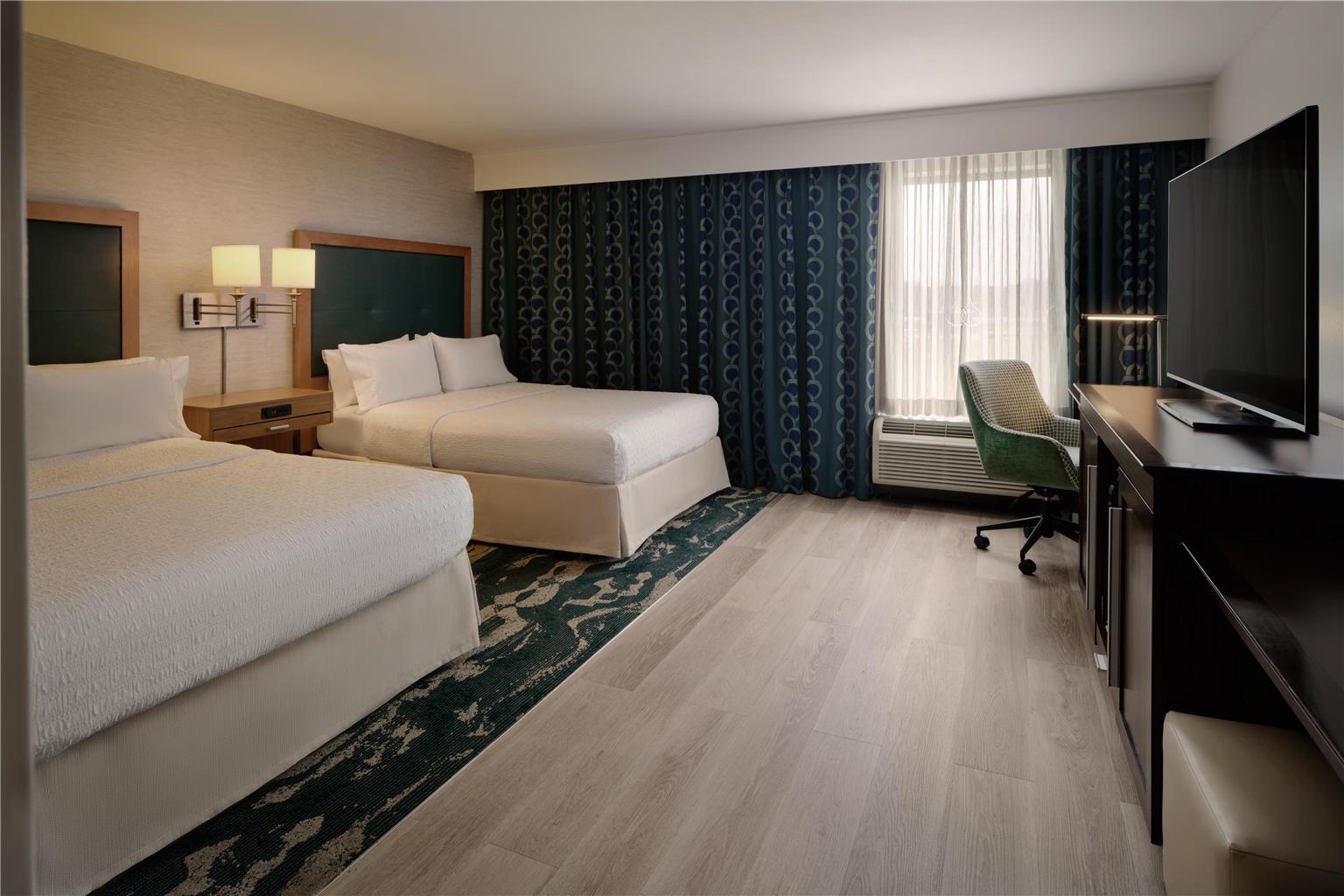 Hampton Inn Waynesboro Image