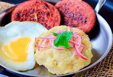 Mangú with 2 Eggs & Salami